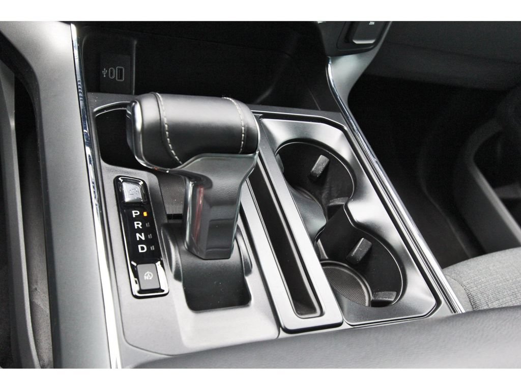 Used 2025 Ford F150 Lightning XLT AWD/4WD image 27