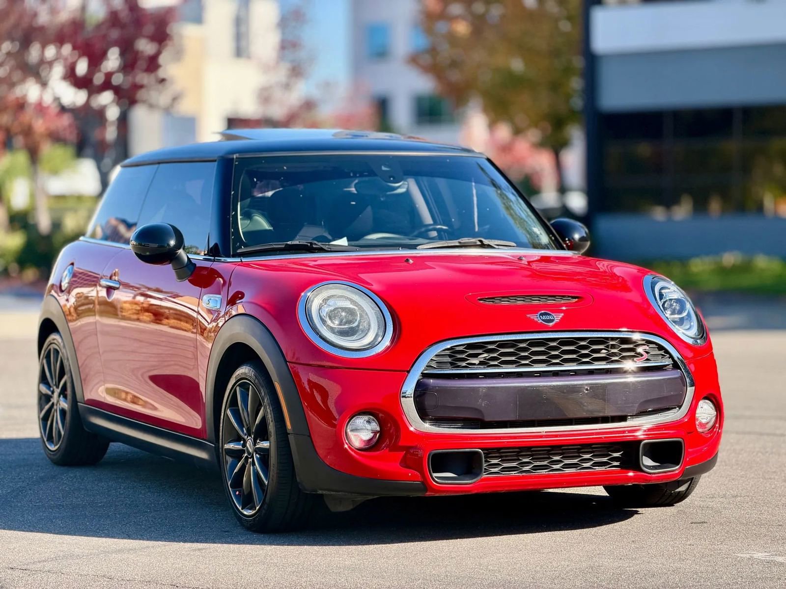 Used 2019 MINI Cooper S image 3