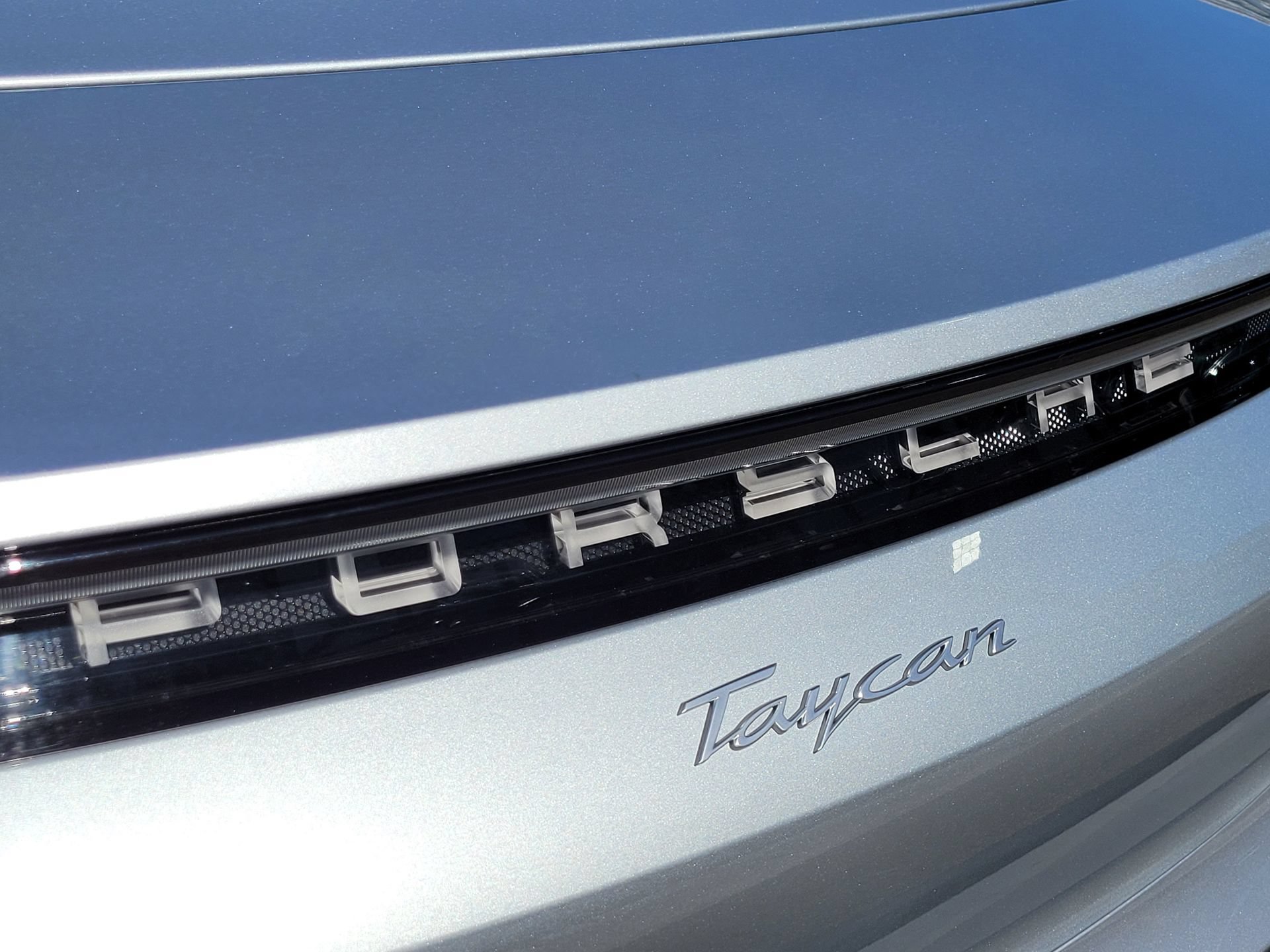 Certified 2021 Porsche Taycan RWD image 30