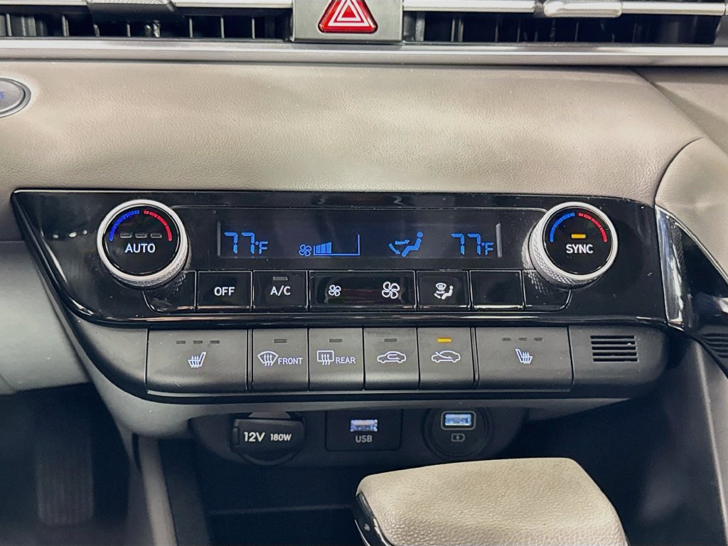 Used 2022 Hyundai Elantra Blue FWD image 16