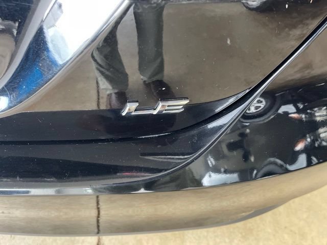 Used 2019 Toyota Camry LE FWD image 6