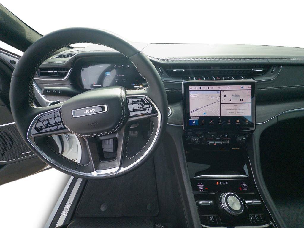 Used 2023 Jeep Grand Cherokee Overland w/ Luxury Tech Group IV image 13