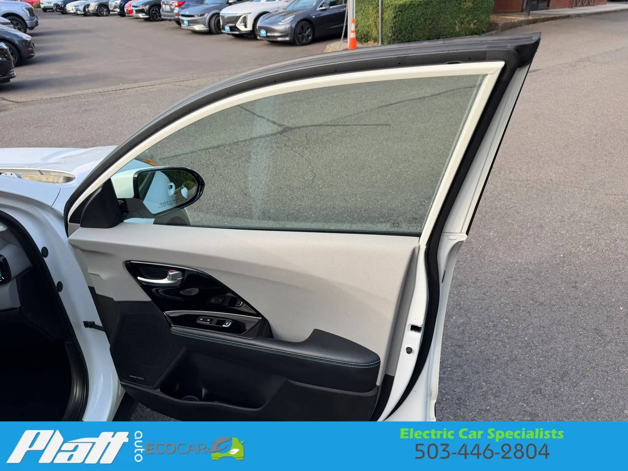 Used 2019 Kia Niro EX Premium FWD image 45