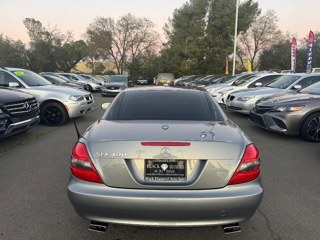 Used 2009 Mercedes-Benz SLK 300 image 10