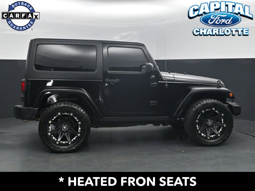 Used 2017 Jeep Wrangler Sahara w/ Connectivity Group AWD/4WD image 8
