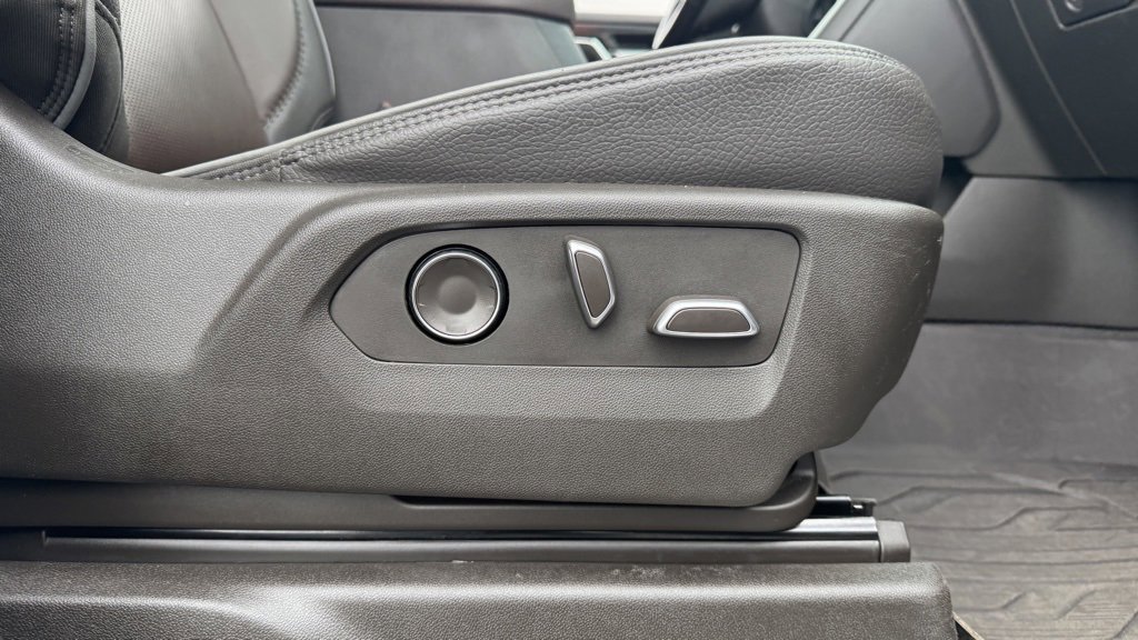 Used 2024 GMC Sierra 2500 Denali w/ Technology Package image 24