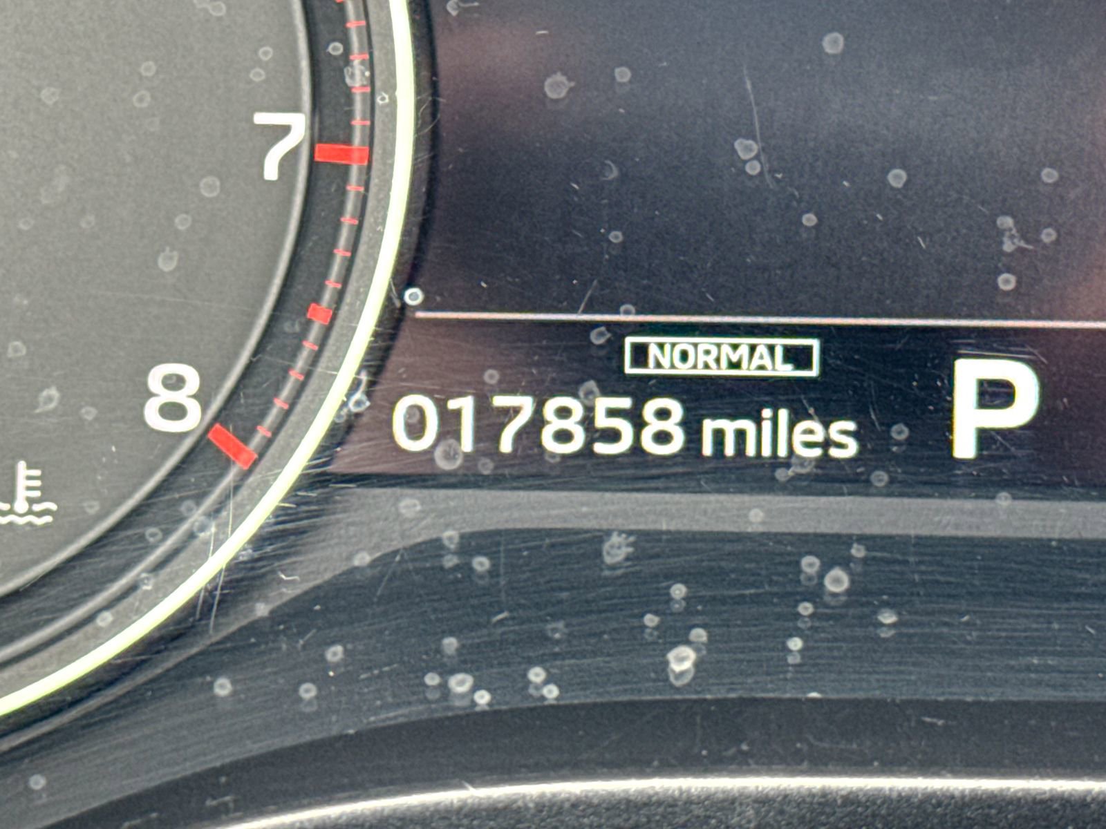 Used 2024 Mitsubishi Outlander ES image 45