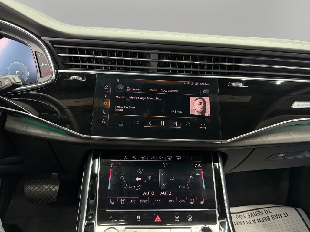 Used 2019 Audi Q8 Prestige w/ Towing Package AWD/4WD image 22