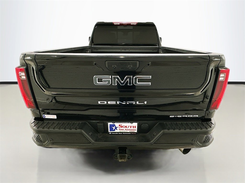 Used 2025 GMC Sierra 2500 Denali Ultimate image 6