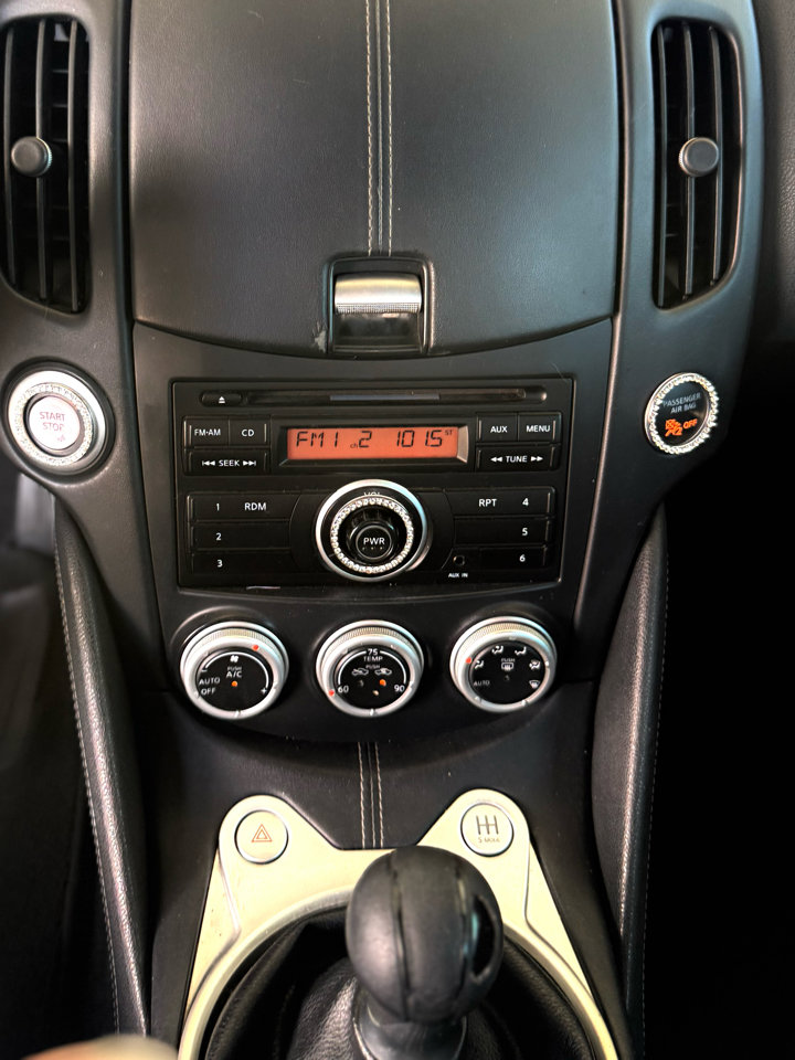 Used 2011 Nissan 370Z Touring w/ Sport Pkg image 20