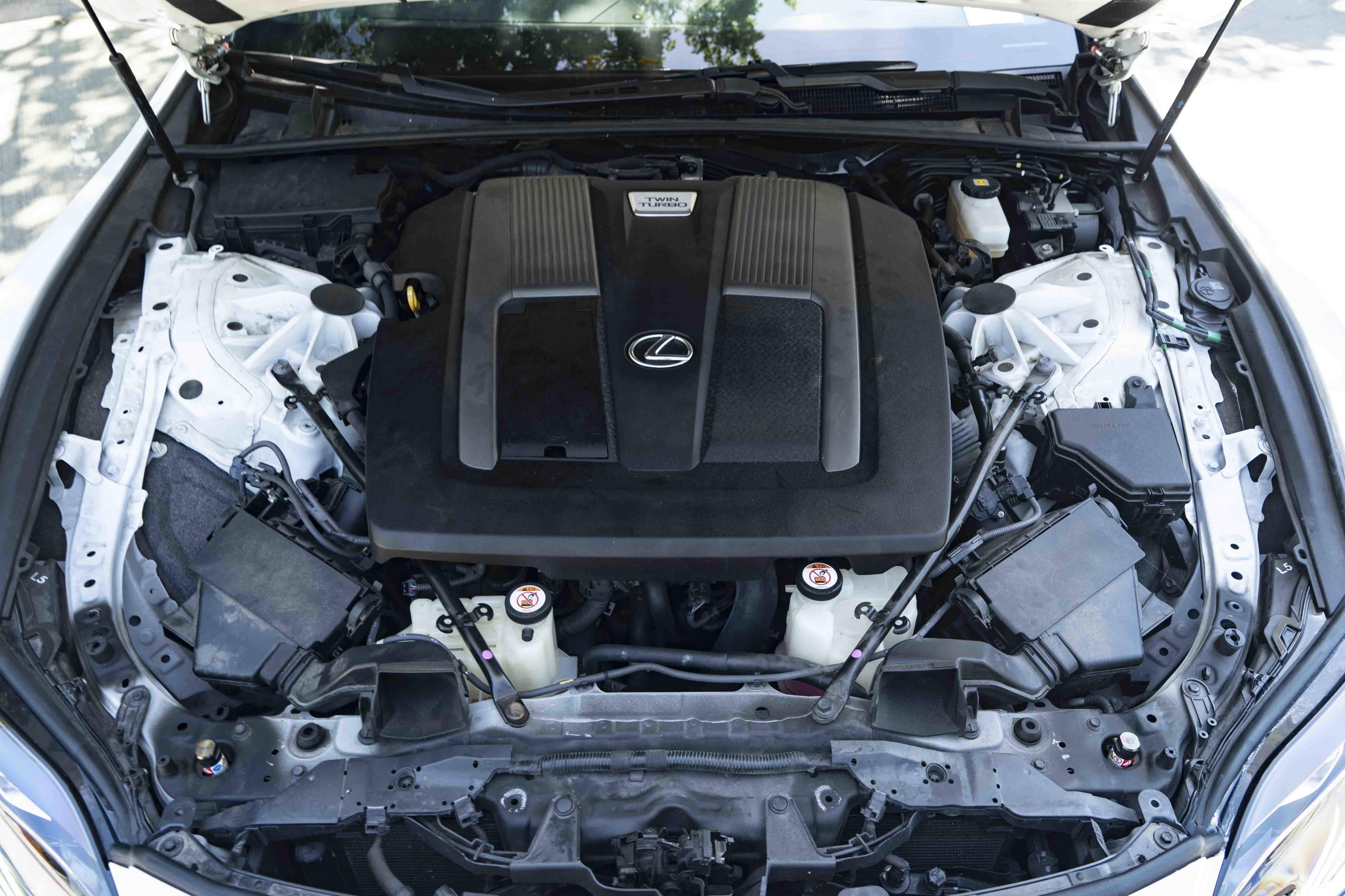 Used 2019 Lexus LS 500 F Sport w/ Accessory Package (Z2) AWD/4WD image 47