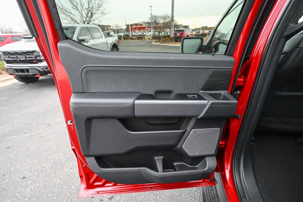 New 2025 Ford F150 Lightning Lariat image 19