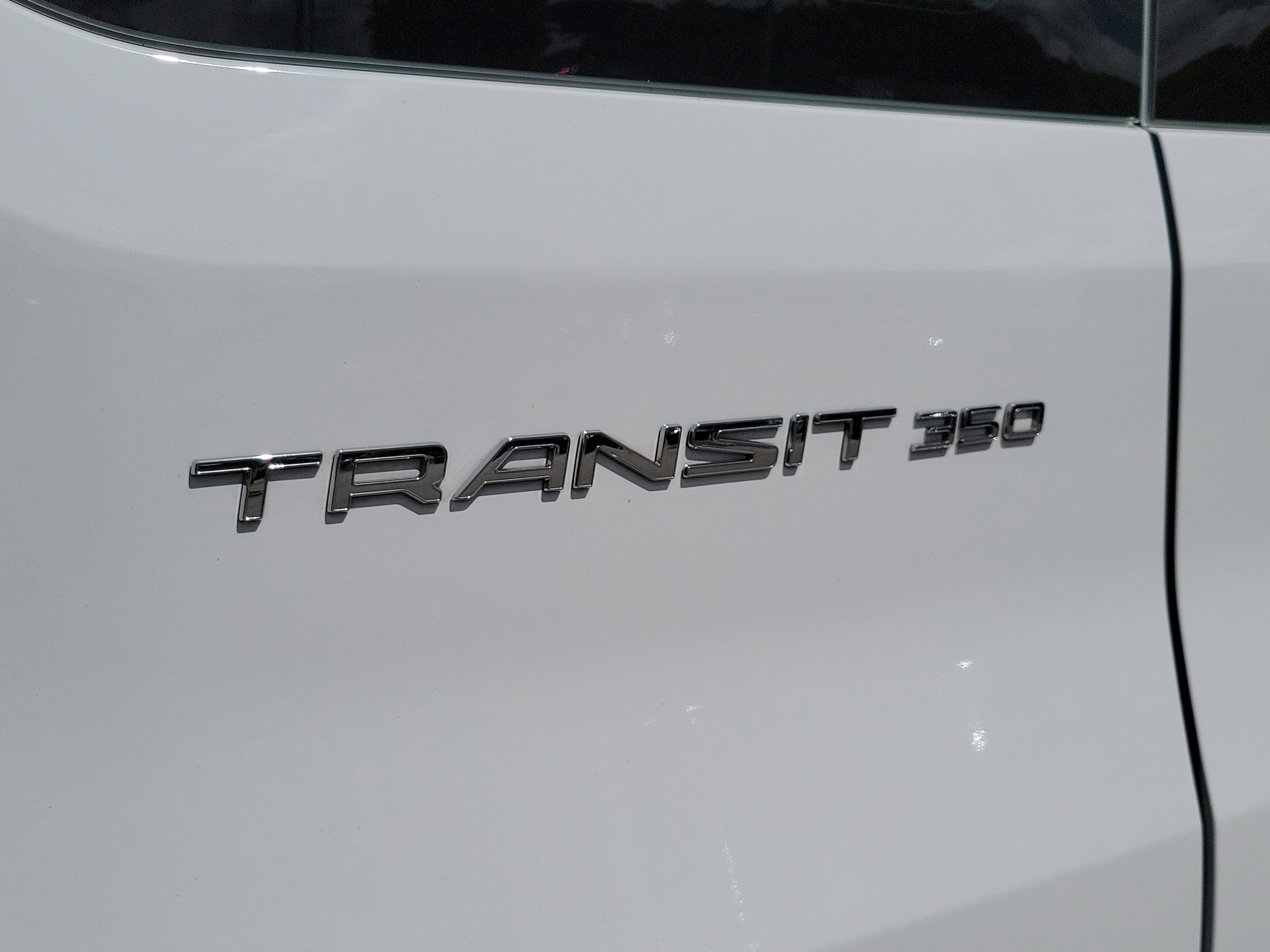 Used 2025 Ford Transit 350 XLT RWD image 29