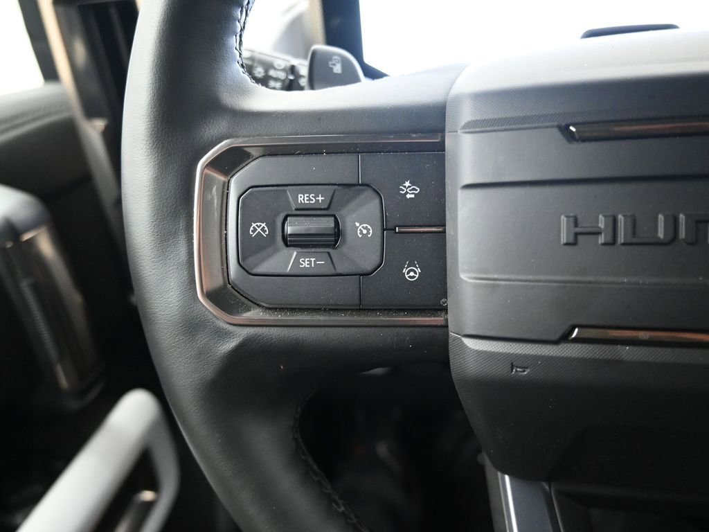Used 2025 GMC Hummer EV 2X image 24