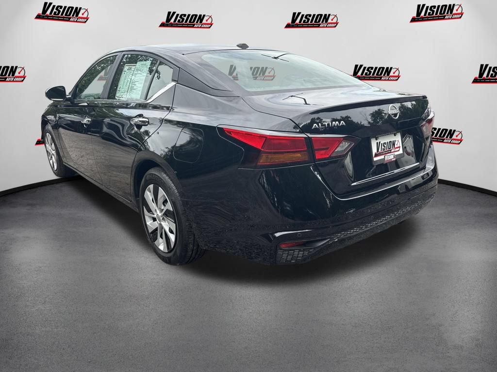 Certified 2025 Nissan Altima 2.5 S FWD image 7