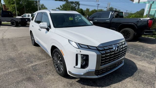 Used 2023 Hyundai Palisade Calligraphy w/ Cargo Package AWD/4WD image 4