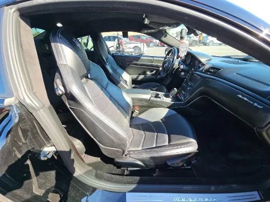 Used 2014 Maserati GranTurismo Sport image 13