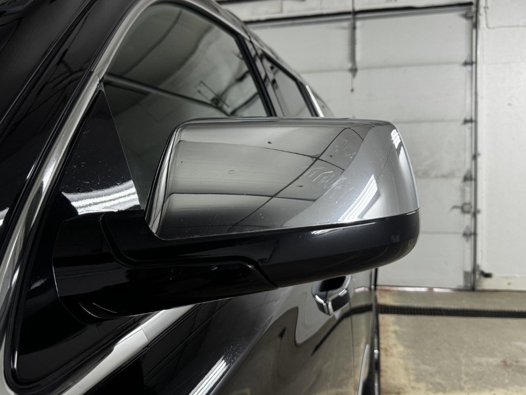 Used 2019 GMC Yukon Denali w/ Denali Ultimate Package image 16