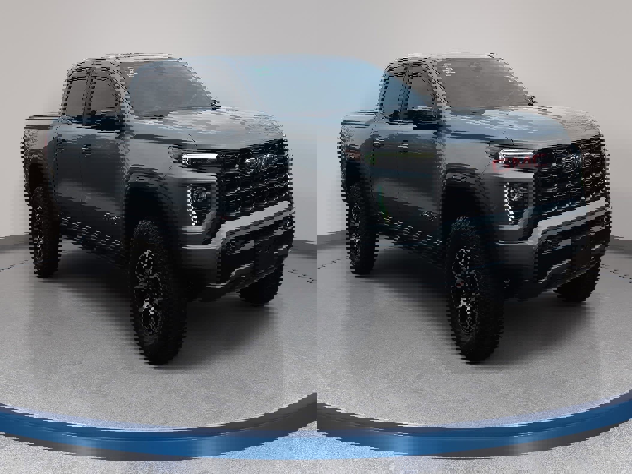 Used 2024 GMC Canyon AT4X image 3