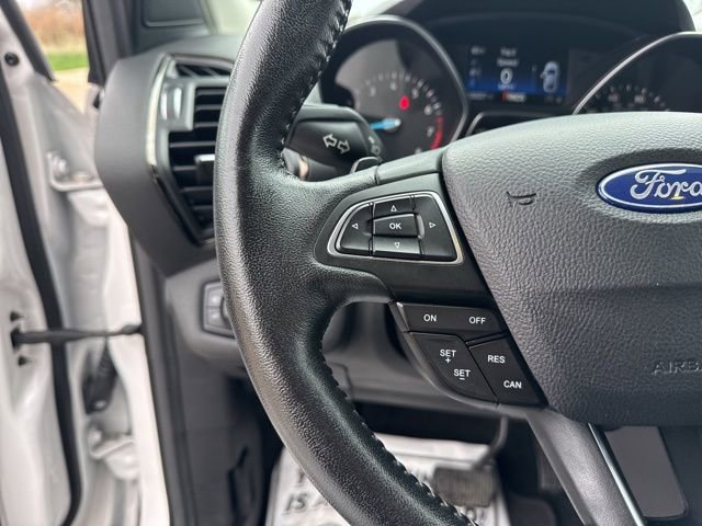 Used 2017 Ford Escape Titanium AWD/4WD image 31