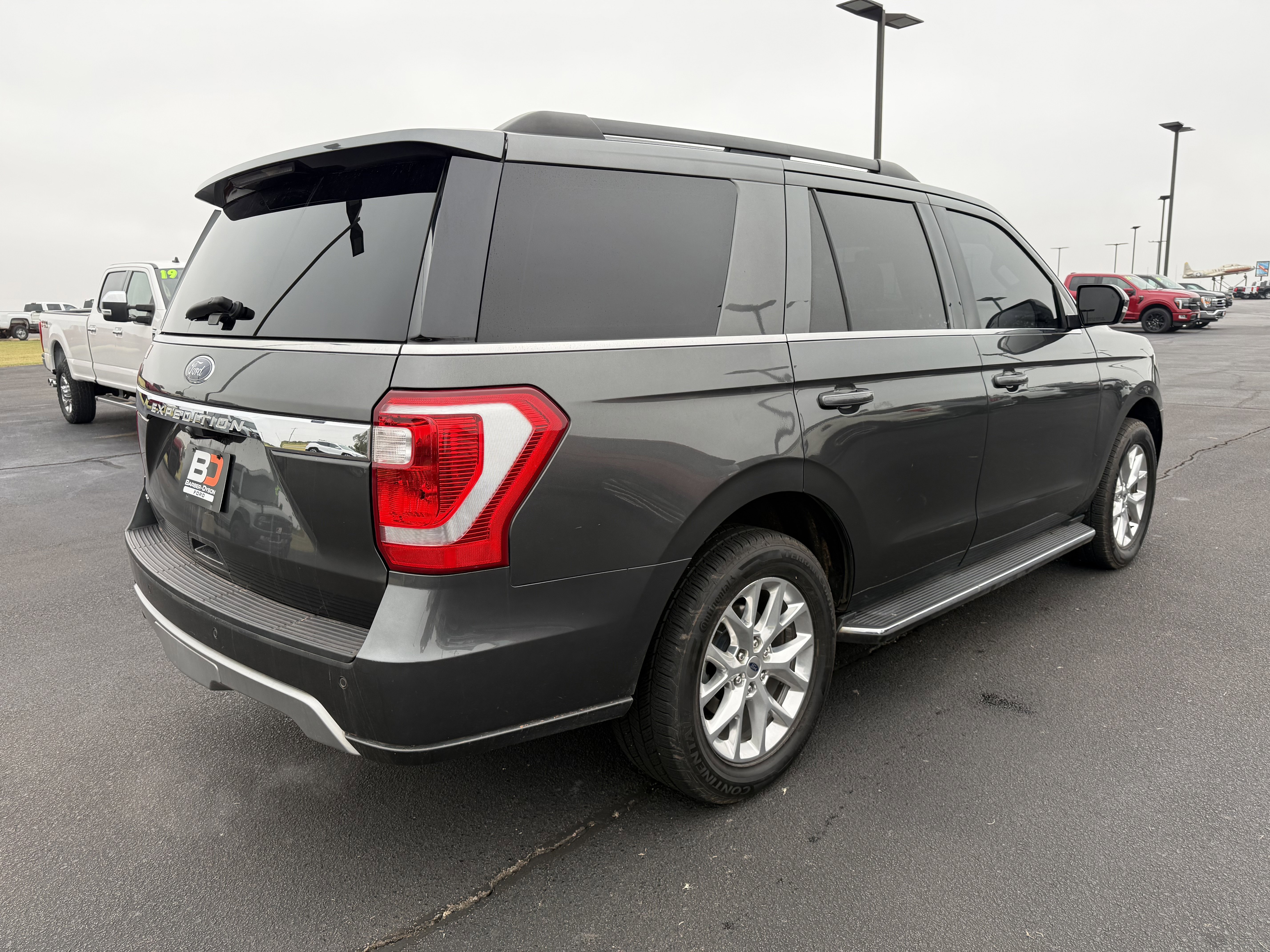 Used 2019 Ford Expedition XLT w/ Equipment Group 202A image 3