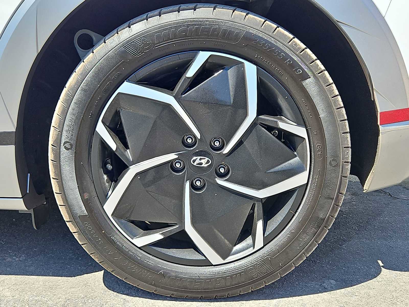 Certified 2024 Hyundai Ioniq 5 Limited image 13