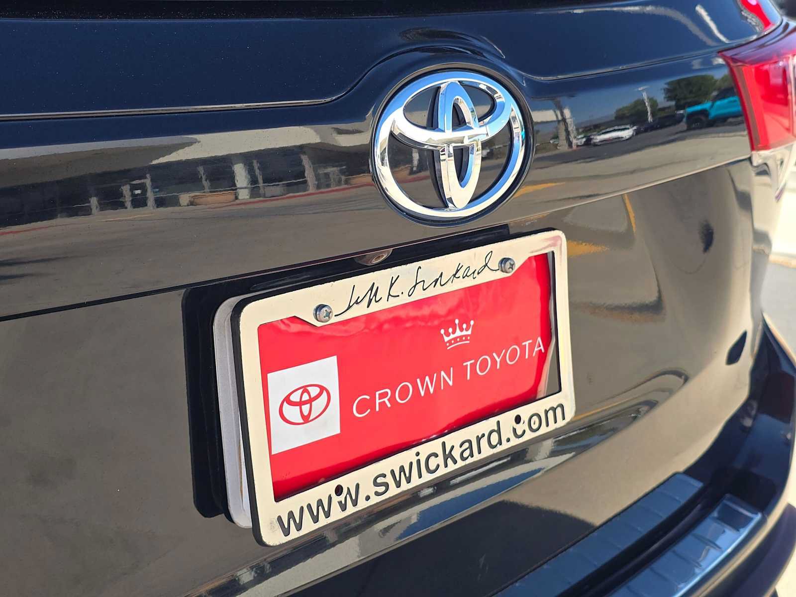 Used 2018 Toyota Highlander LE FWD image 14