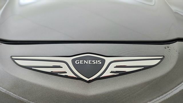 Used 2025 Genesis GV80 3.5T e-SC AWD/4WD image 16
