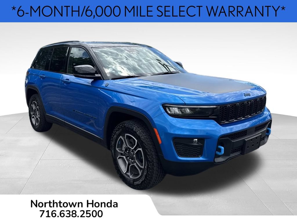 Used 2023 Jeep Grand Cherokee Trailhawk w/ Luxury Tech Group III AWD/4WD image 2