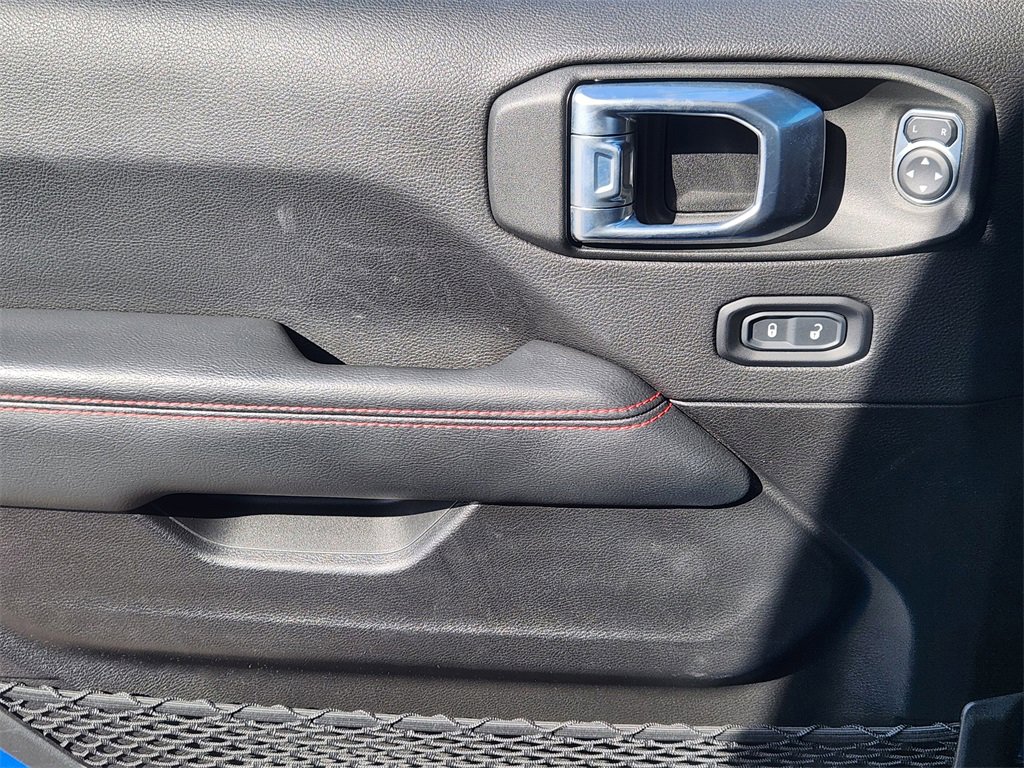 Used 2022 Jeep Gladiator Rubicon w/ Cold Weather Group image 17