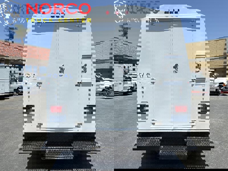 Used 2023 Ford E-350 and Econoline 350 Super Duty w/ Power Windows & Locks Group image 9