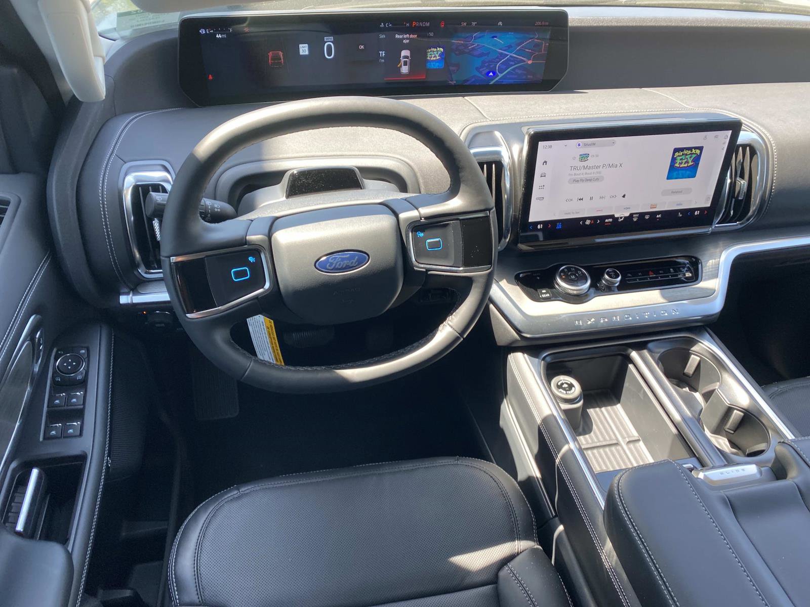 New 2026 Ford Expedition Platinum image 13