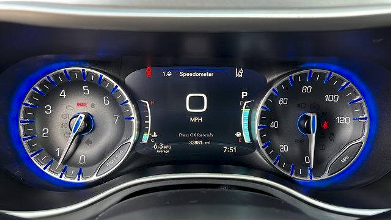 Used 2023 Chrysler Pacifica Touring image 24