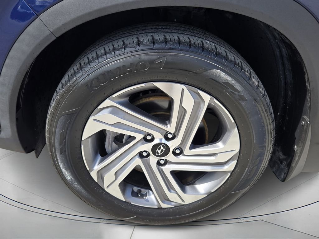 Used 2023 Hyundai Santa Fe SE image 9