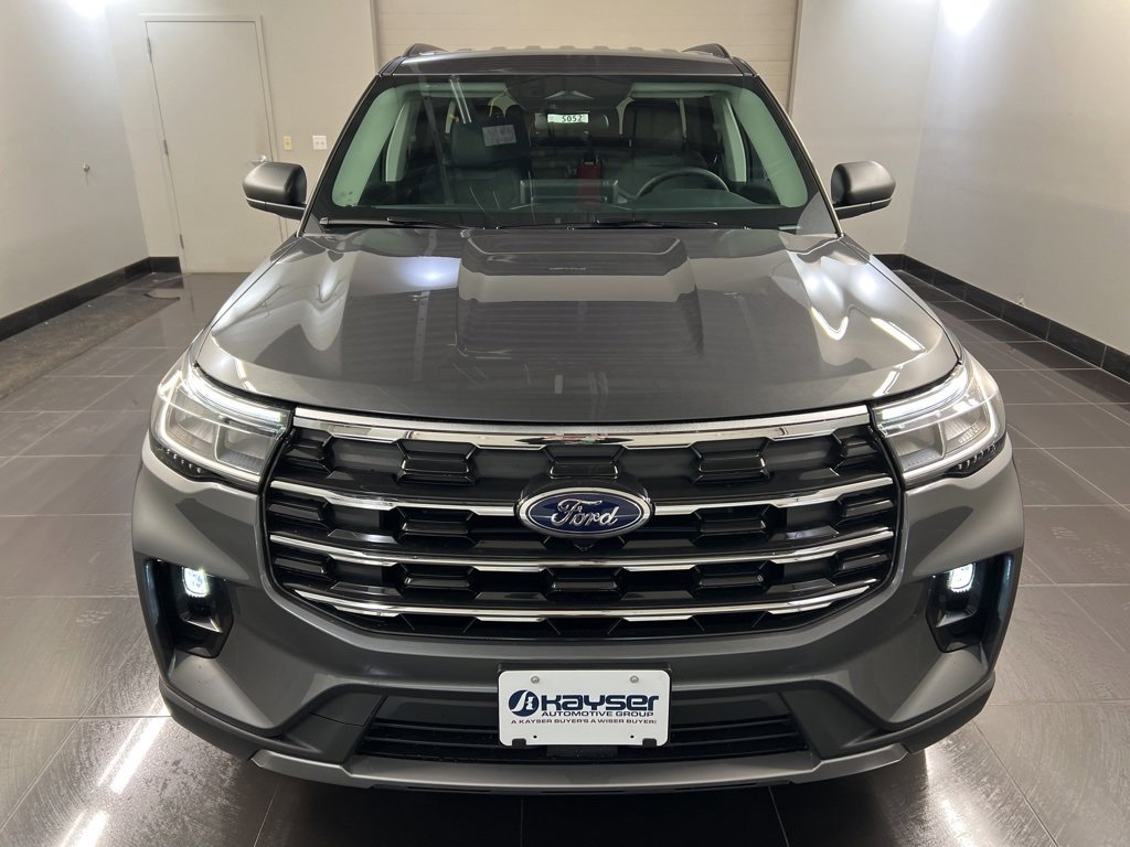 New 2026 Ford Explorer Active image 2