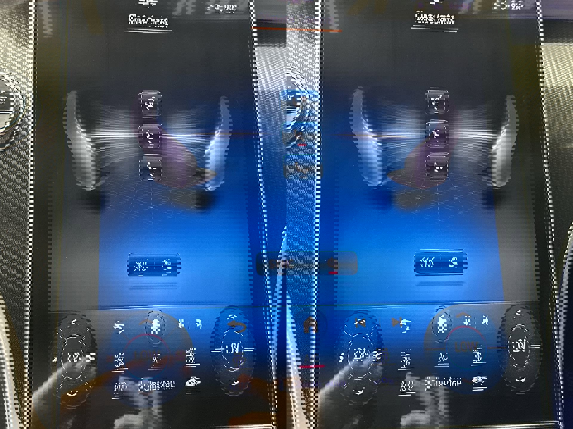 Used 2023 Mercedes-Benz C 43 AMG 4MATIC Sedan image 23