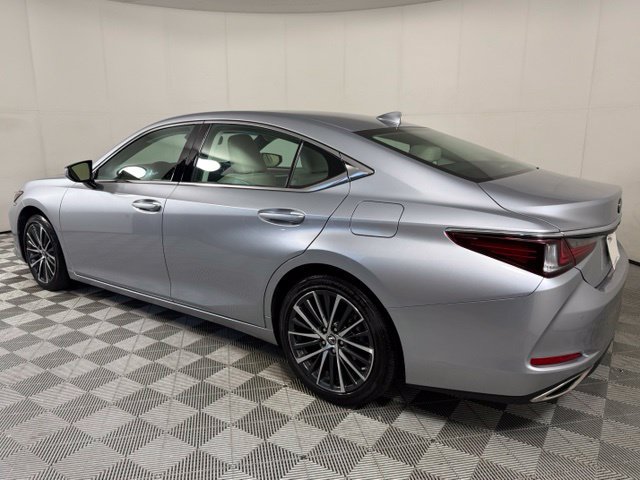 Certified 2025 Lexus ES 350 w/ Premium Package FWD image 4
