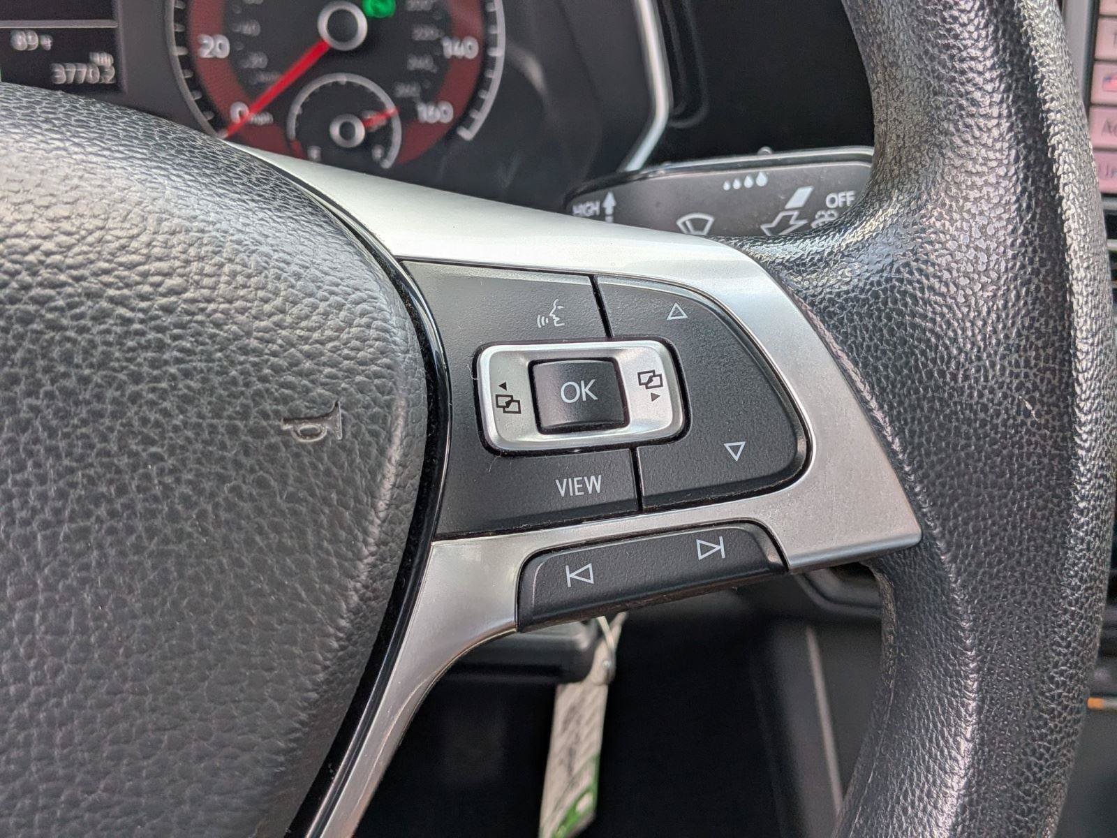 Used 2019 Volkswagen Jetta SE FWD image 36