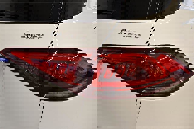 Used 2023 Mercedes-Benz GLE 350 4MATIC w/ AMG Line Exterior image 26