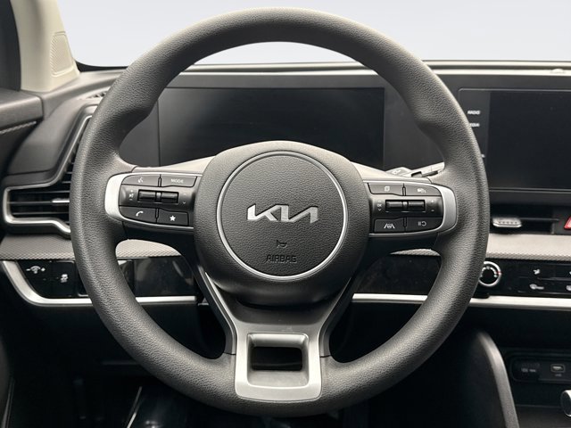 Used 2023 Kia Sportage LX image 12
