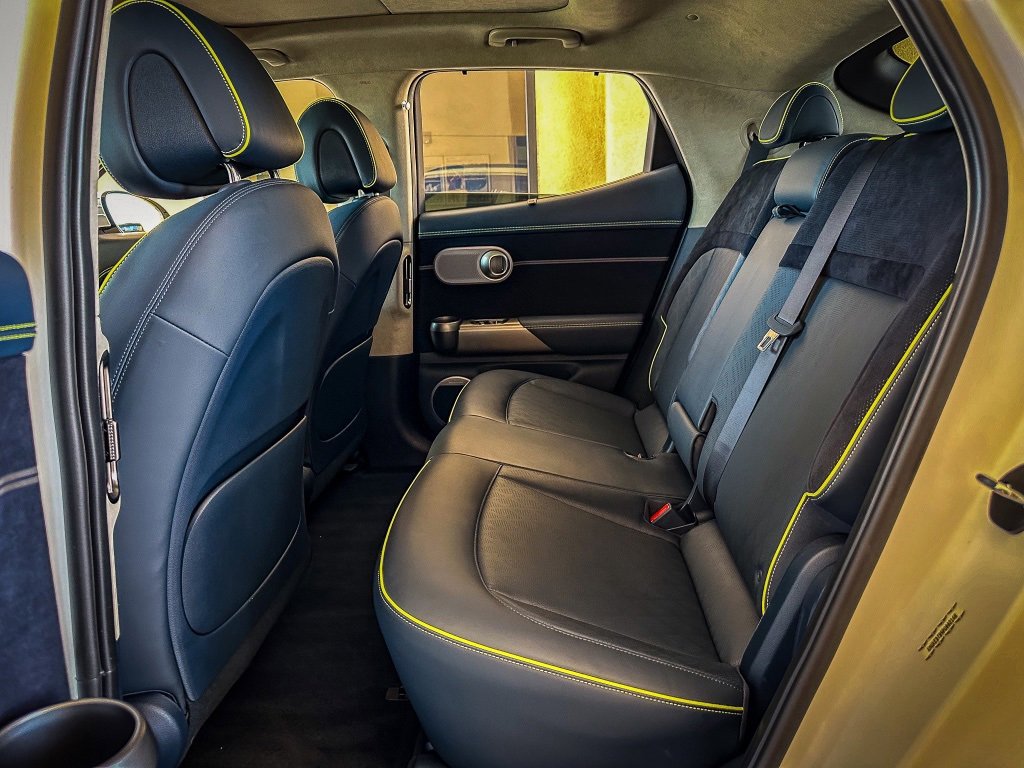 Used 2023 Genesis GV60 Performance image 25