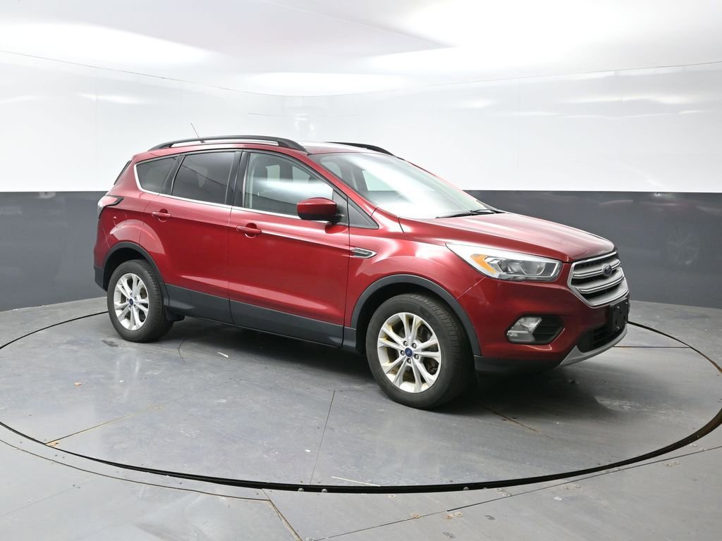 Used 2018 Ford Escape SEL image 3