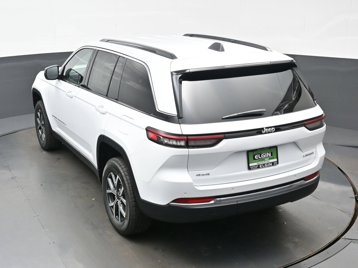 New 2027 Jeep Grand Cherokee Laredo AWD/4WD image 23