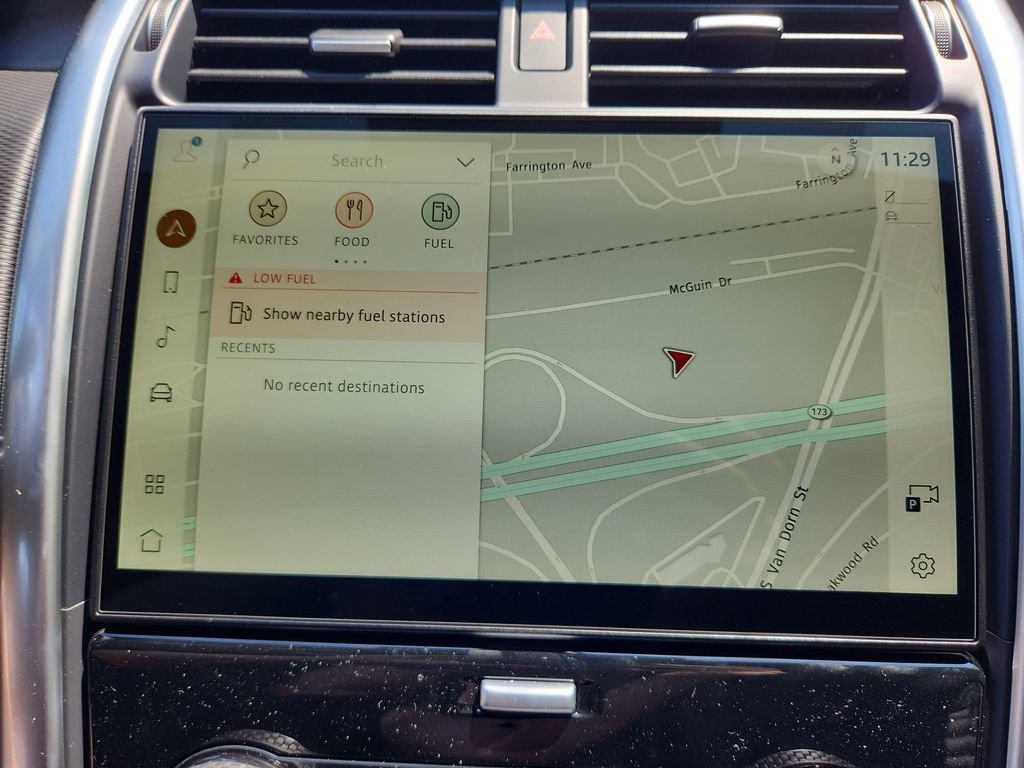 New 2025 Land Rover Discovery Dynamic SE image 21