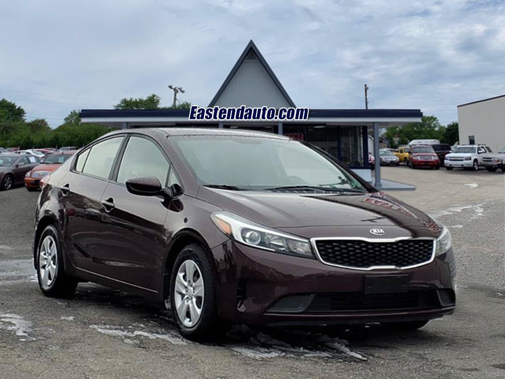 Used 2017 Kia Forte LX FWD image 1