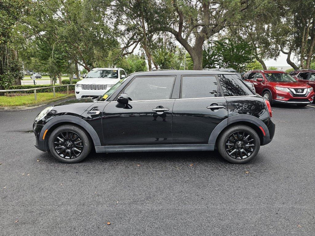 Used 2019 MINI Cooper 4-Door Hardtop w/ Signature Upholstery Package FWD image 5