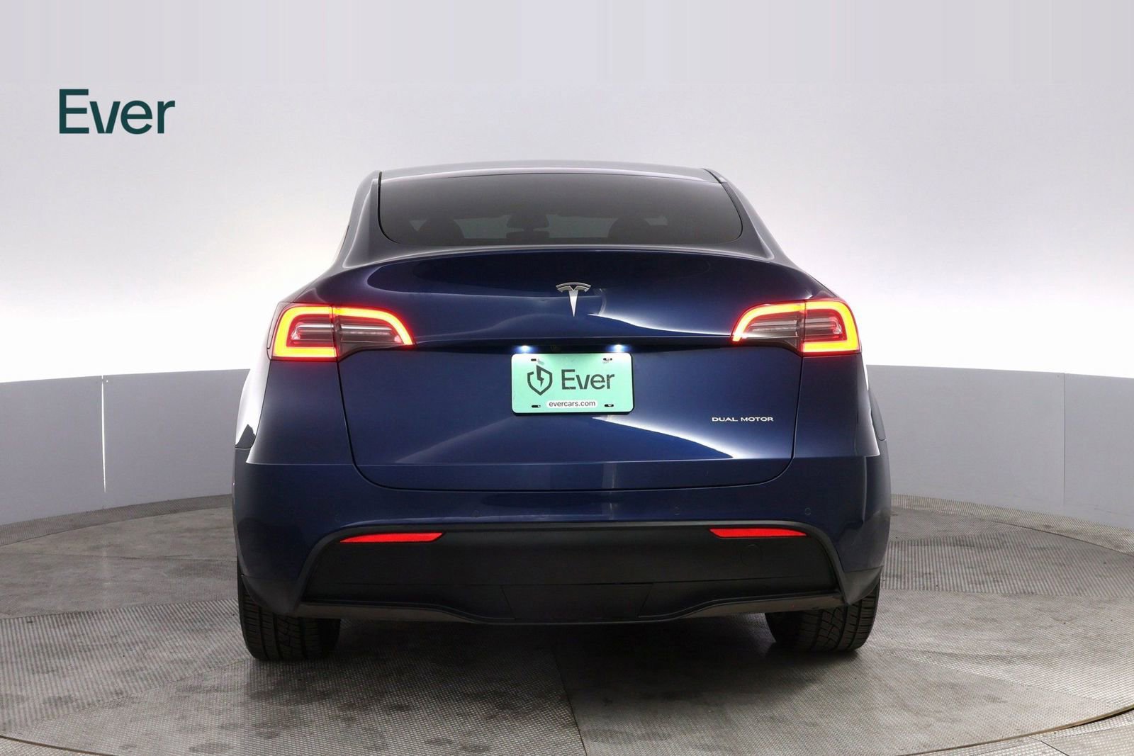 Used 2022 Tesla Model Y Long Range image 13