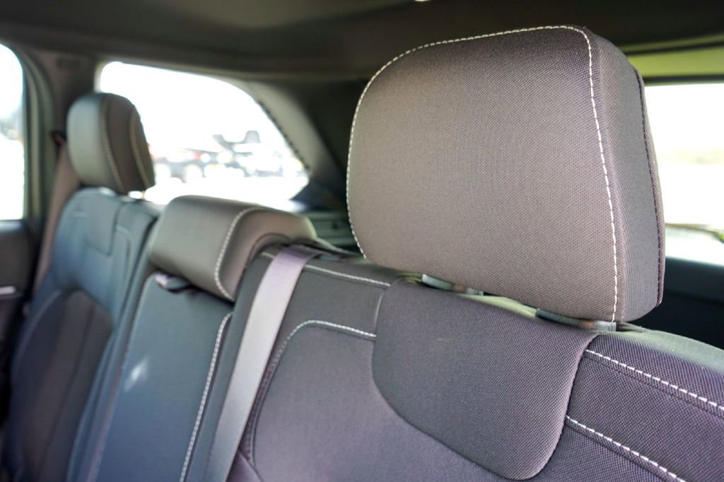 New 2026 Jeep Grand Cherokee Laredo RWD image 23