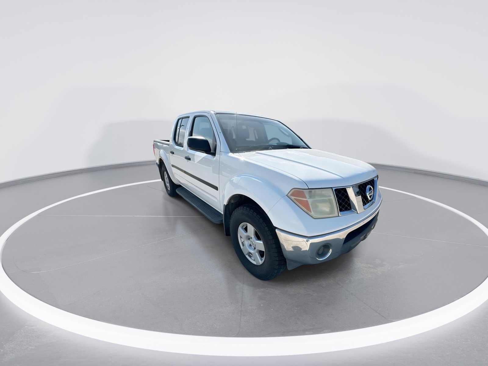 Used 2005 Nissan Frontier SE w/ (P01) Power Pkg image 2