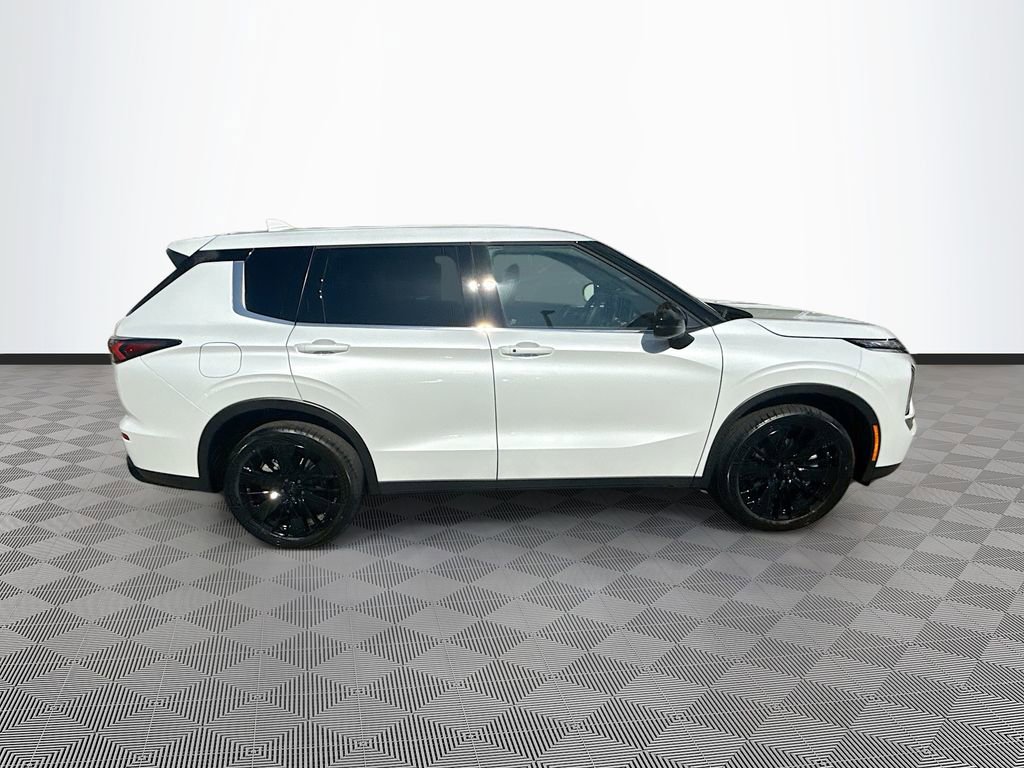 New 2026 Mitsubishi Outlander LE FWD image 8